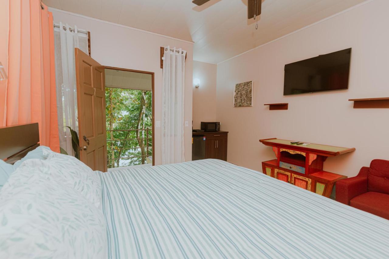 Oasis Diverse Adult Retreat Quepos Εξωτερικό φωτογραφία