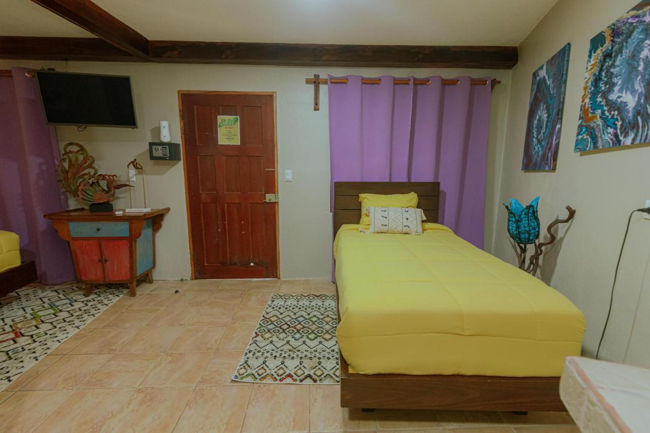 Oasis Diverse Adult Retreat Quepos Εξωτερικό φωτογραφία